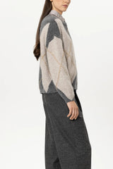 Diamond Pattern Pullover