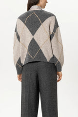 Diamond Pattern Pullover
