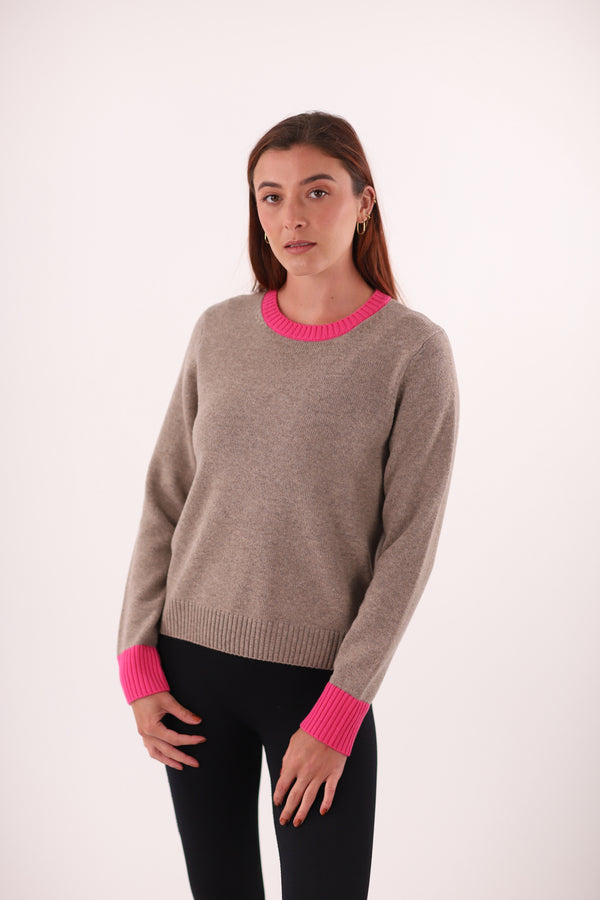 25WLW19-RDC Knit w/contrast border