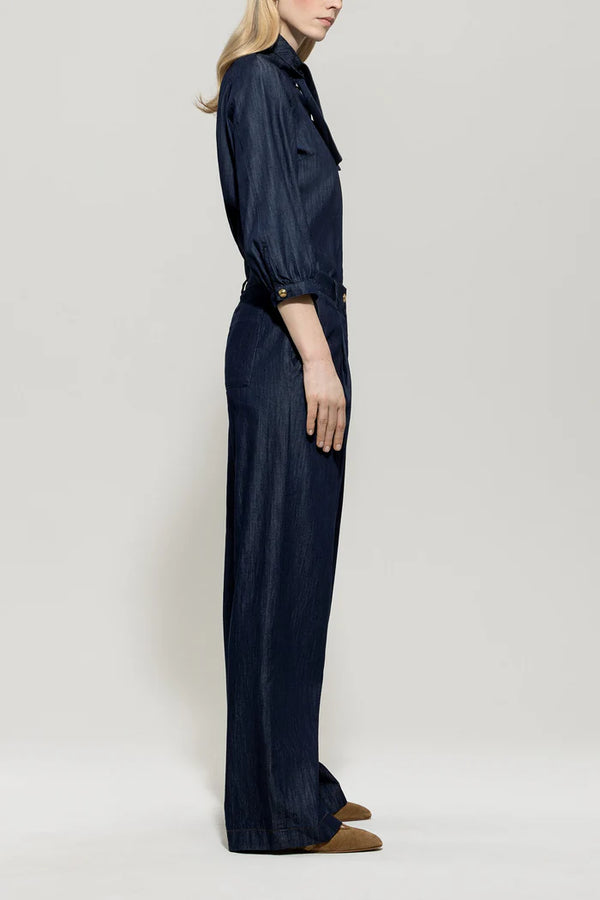 Lightweight Wide Leg Jeans