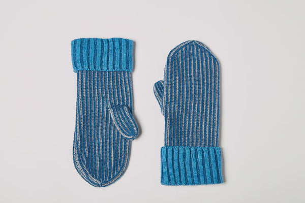 Plaited rib mitten