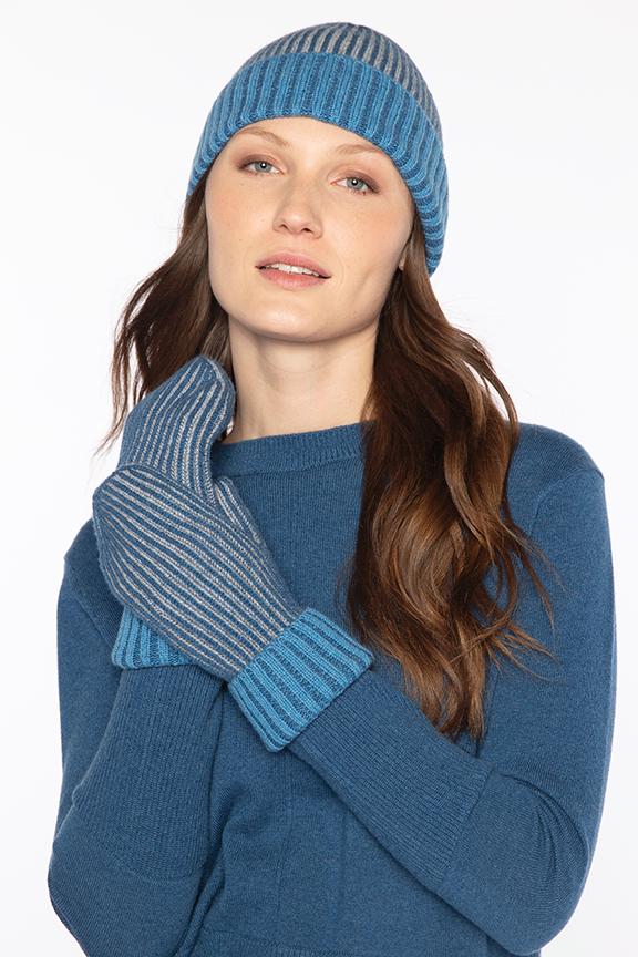 Plaited rib mitten