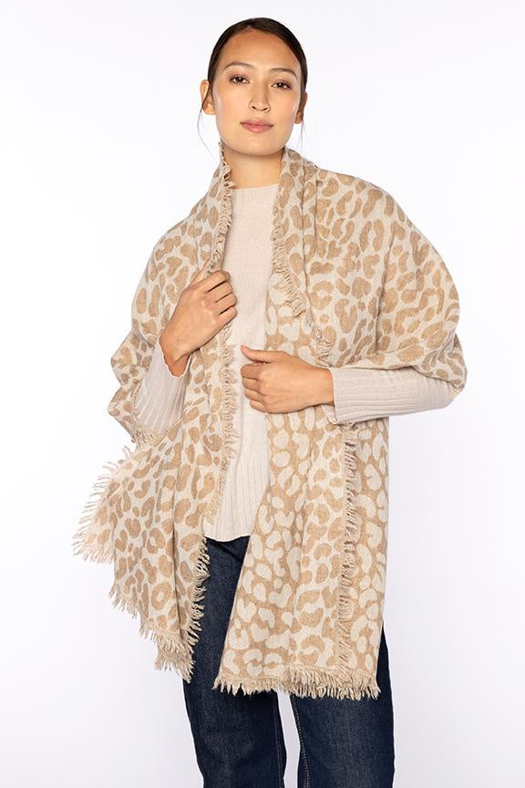 Leopard jacquard shawl